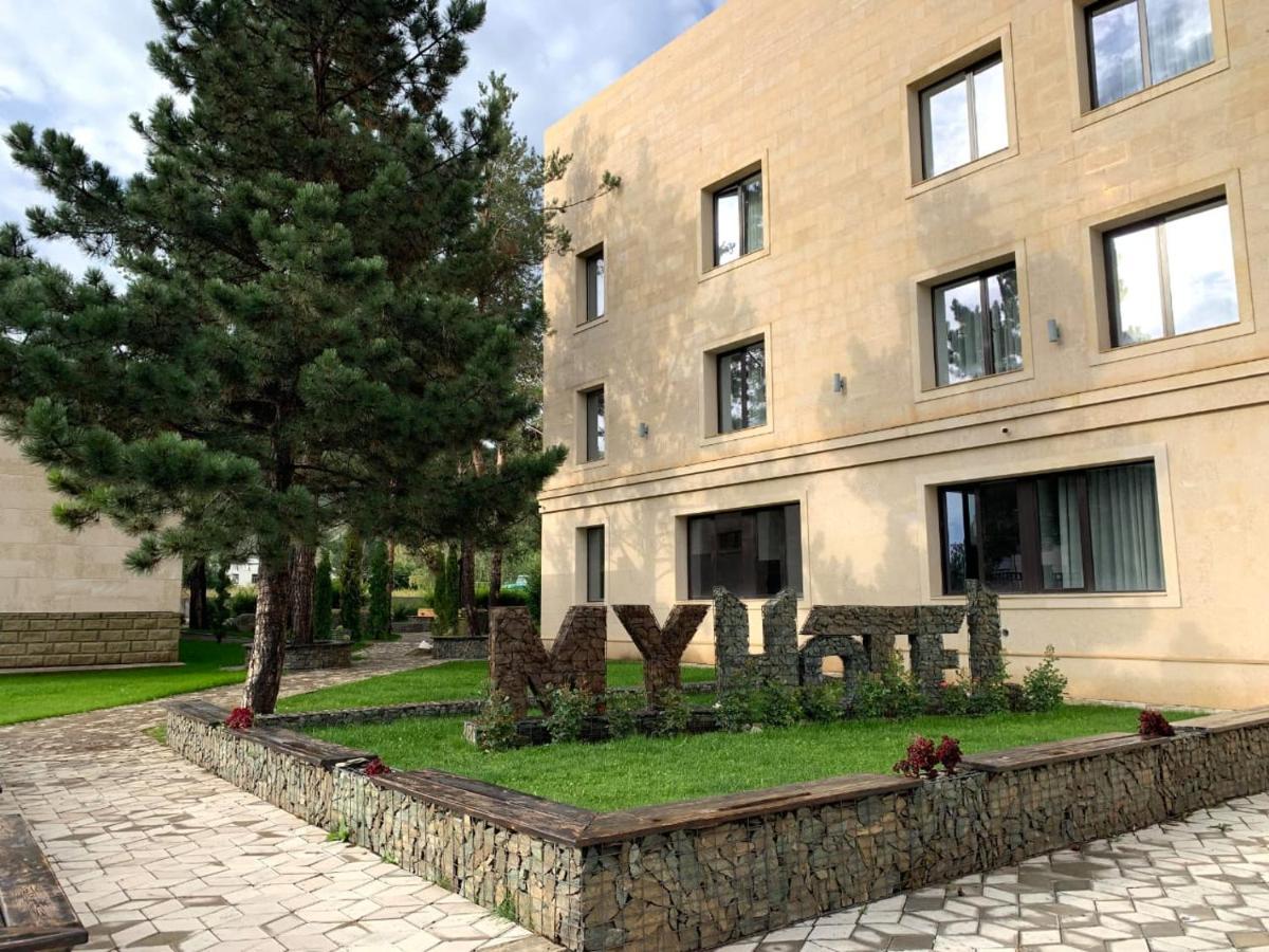 My Hotel Karakol Luaran gambar